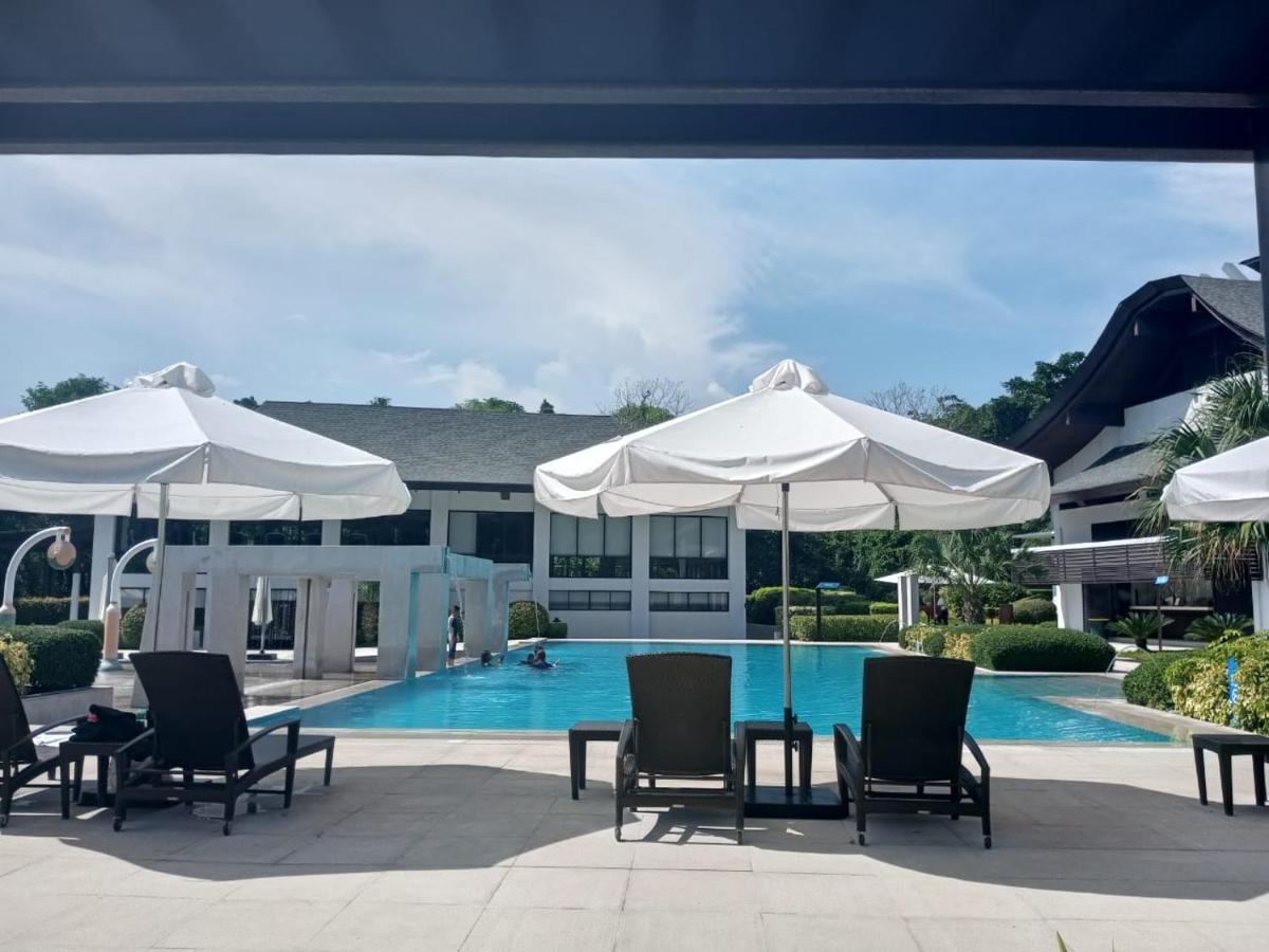 3 Br / 2Ba - Anvaya Cove Courtyard Unit Apartment Morong  Bagian luar foto