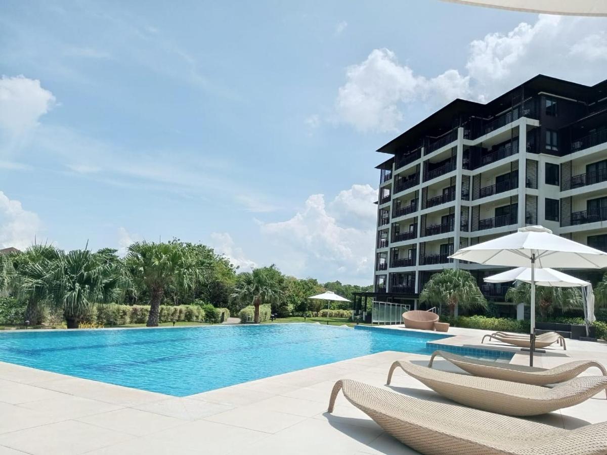 3 Br / 2Ba - Anvaya Cove Courtyard Unit Apartment Morong  Bagian luar foto