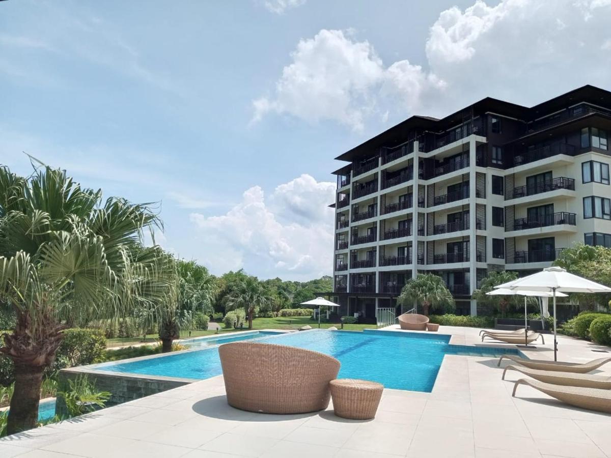 3 Br / 2Ba - Anvaya Cove Courtyard Unit Apartment Morong  Bagian luar foto